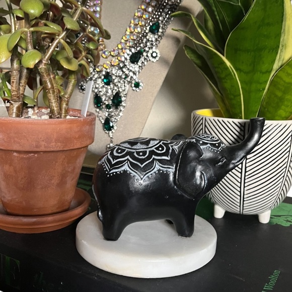 Small Carved Elephant Sculpture - Picture 9 of 9